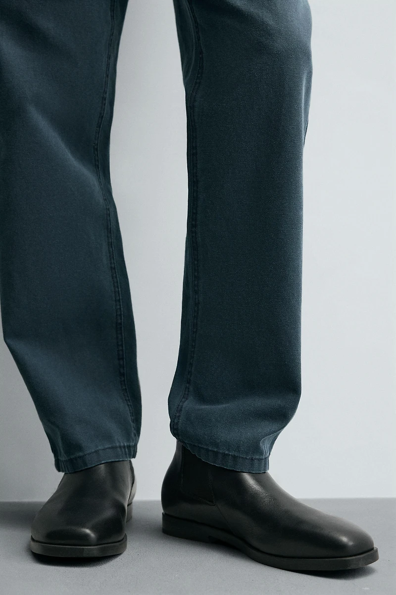 LEATHER CHELSEA BOOTS