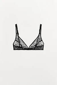 LACE TRIANGLE BRALETTE