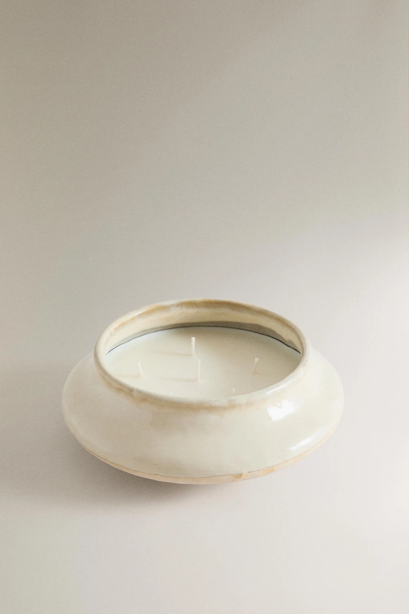 G) LIGHT COTTON SCENTED CANDLE