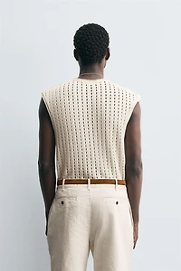 T-SHIRT AJOURÉ SANS MANCHES