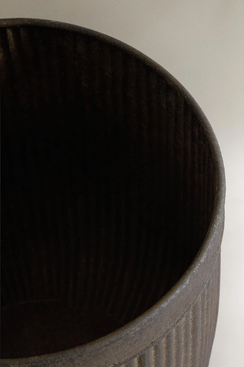 METAL FLOWERPOT