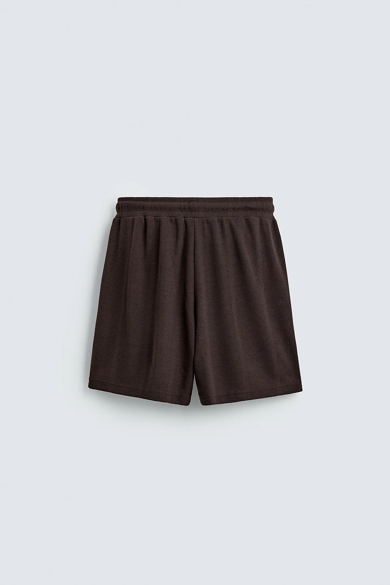 RETRO CONTRAST SOCCER SHORTS