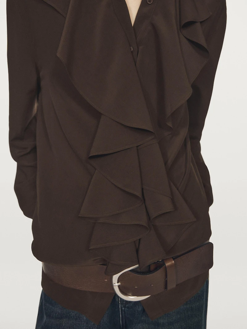 Flowing blouse with ruffles