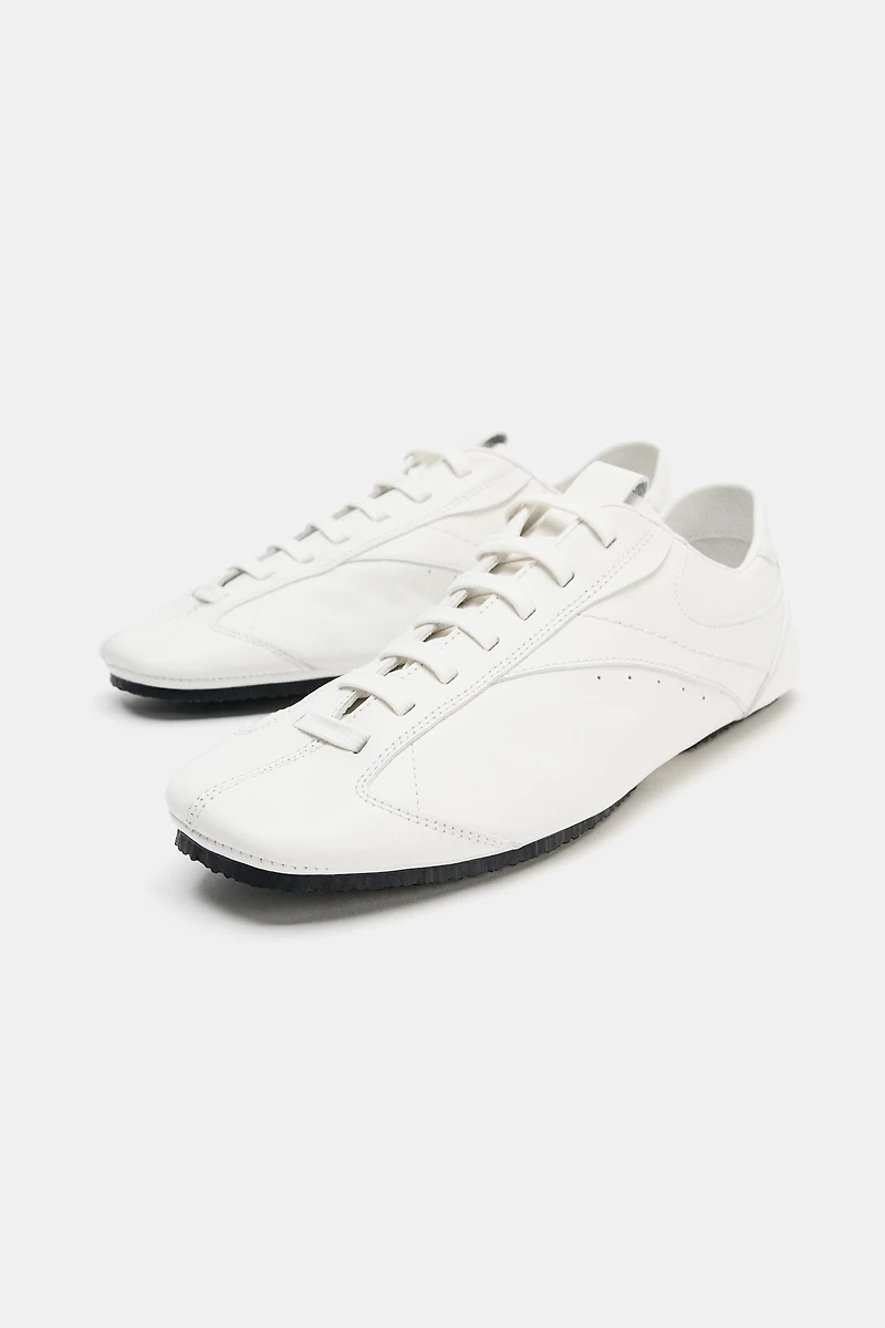 DERBYS EN CUIR
