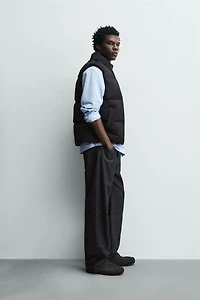 REGULAR FIT PUFFER VEST