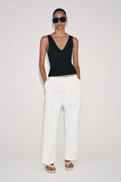 RIB V-NECK TOP