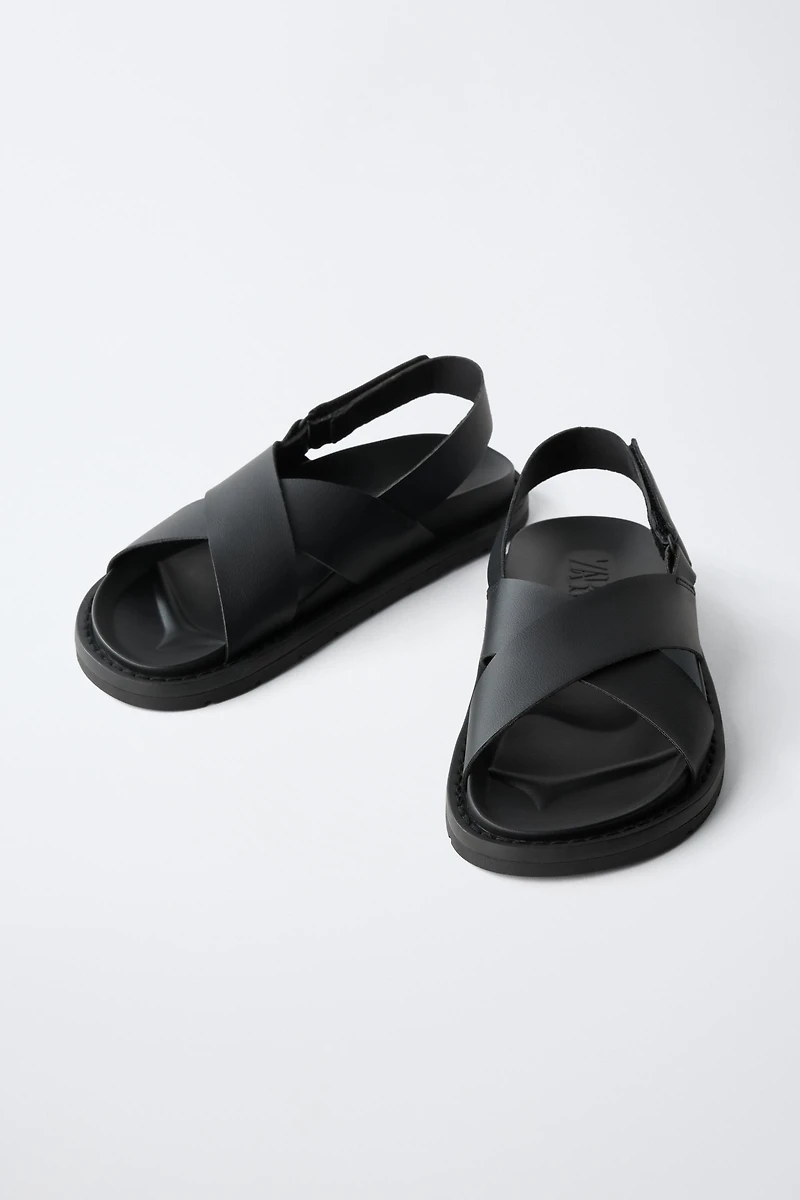 CROSSED STRAP SANDALS