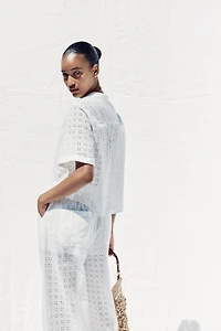 SHORT SLEEVE EYELET EMBROIDERED SHIRT