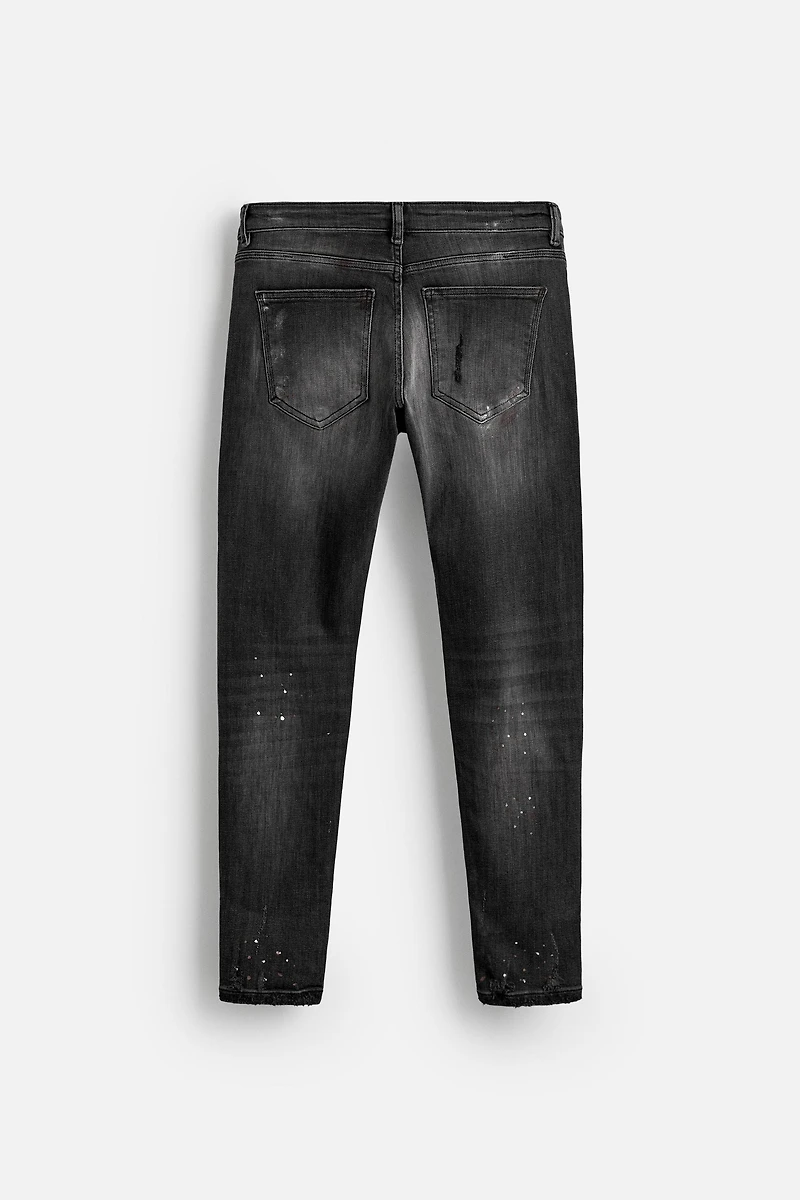 RIPPED SKINNY FIT JEANS