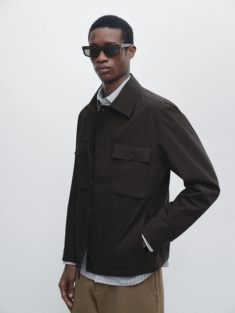 Short jacket with pocket details