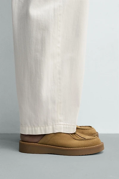 LEATHER CLOGS