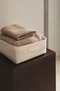 LINEN ORGANIZER BASKET