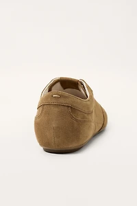 LIMITED EDITION LEATHER SNEAKERS