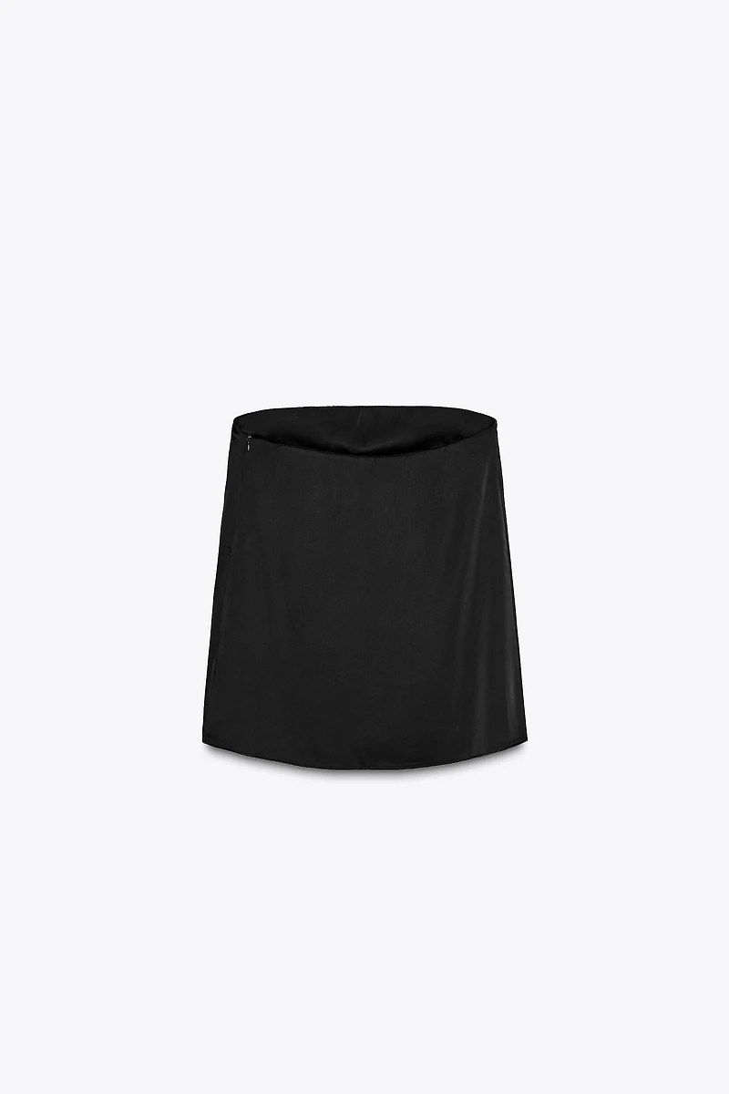 STRAPLESS SATIN EFFECT TOP