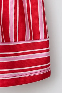 TEXTURED STRIPED TOP