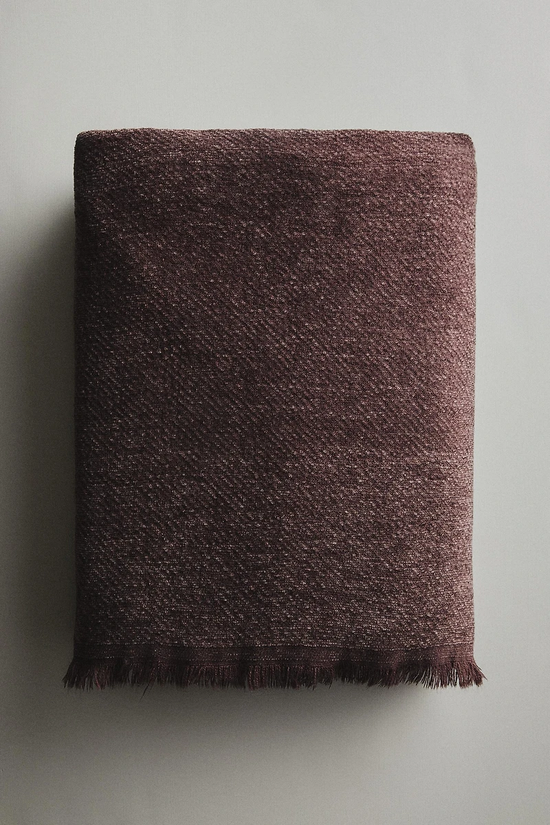 COUVERTURE CHENILLE