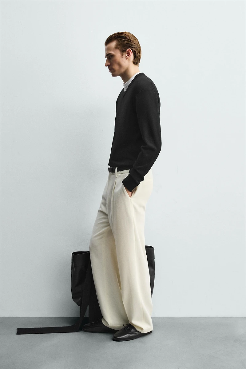 PULL EN LAINE À COL V