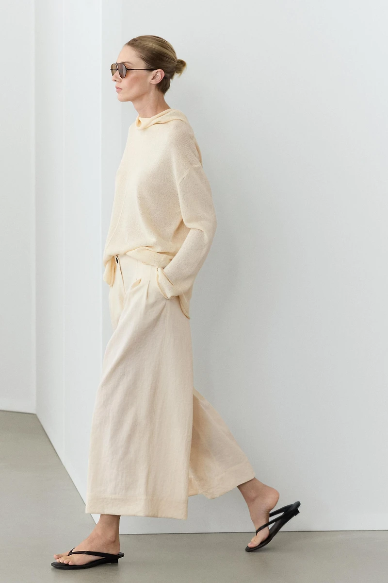 Wide-leg cropped pants