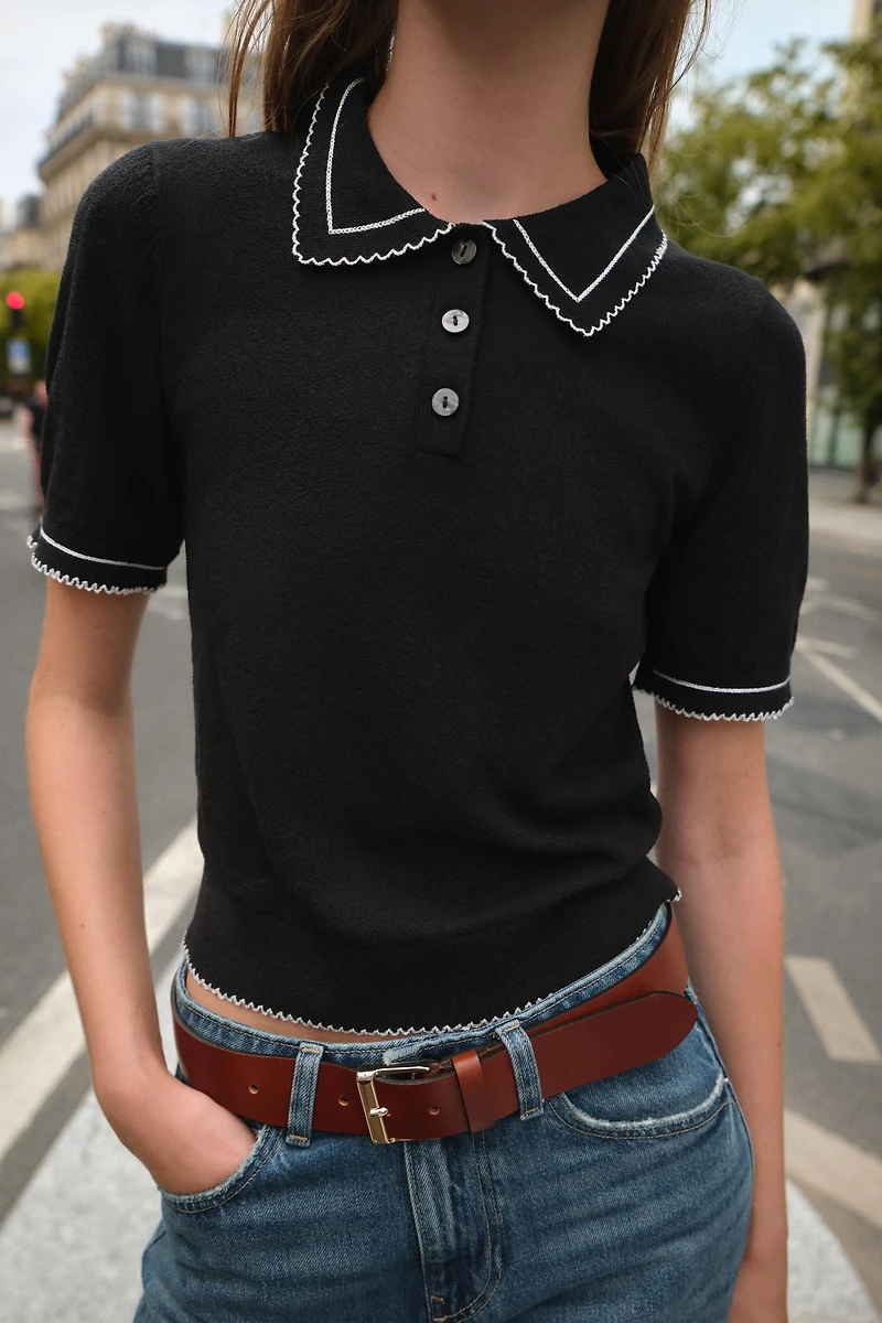 CONTRAST STITCH KNIT POLO TOP