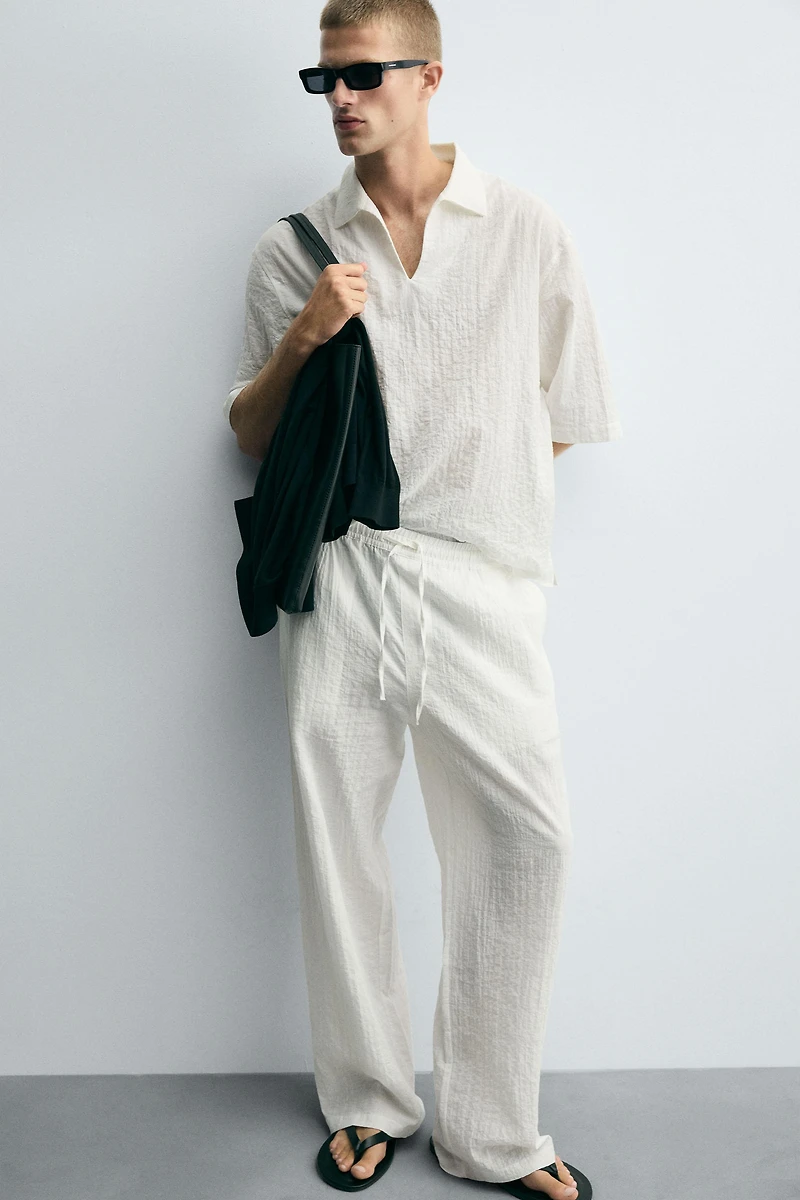 PANTALON COUPE DÉCONTRACTÉE STRUCTURÉ