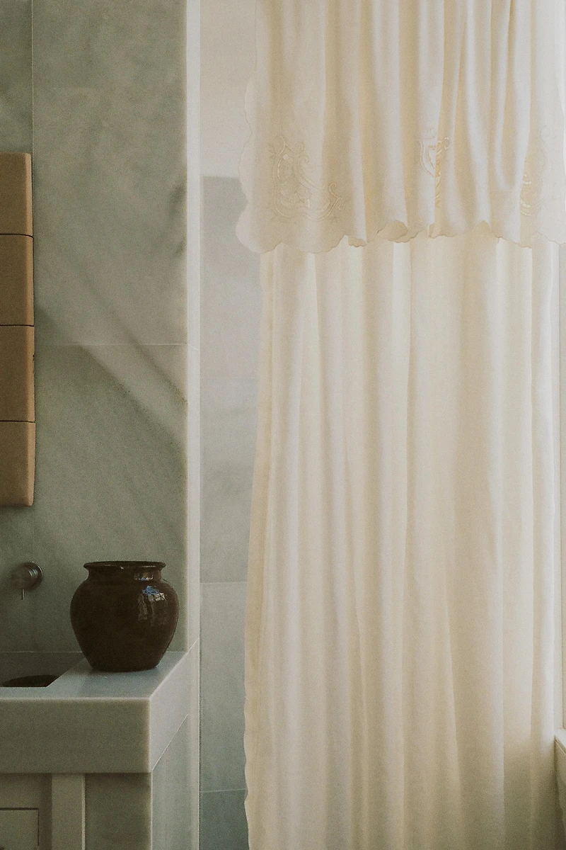 EMBROIDERED LINEN AND COTTON SHOWER CURTAIN