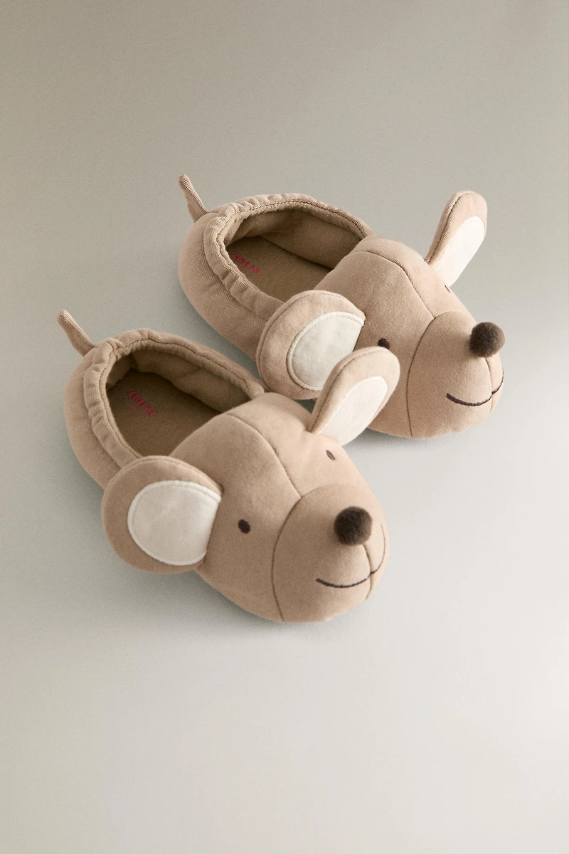 KIDS’ ANIMAL SLIPPERS