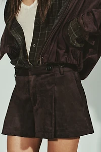 PLEATED BUTTON SHORTS