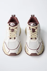 MESH SNEAKERS