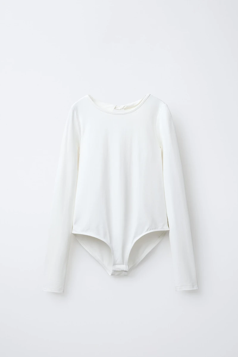 BODY POLIAMIDE CUT OUT