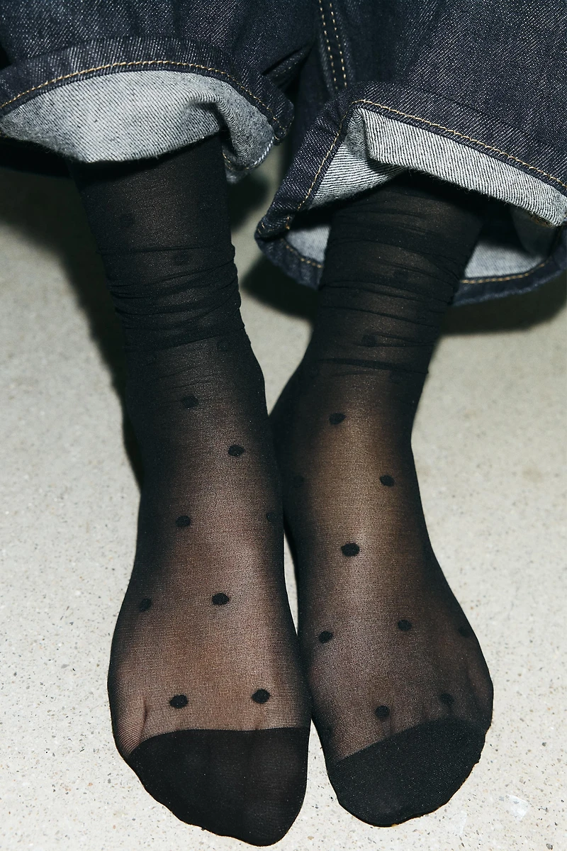 POLKA DOT KNEE-HIGH SOCKS