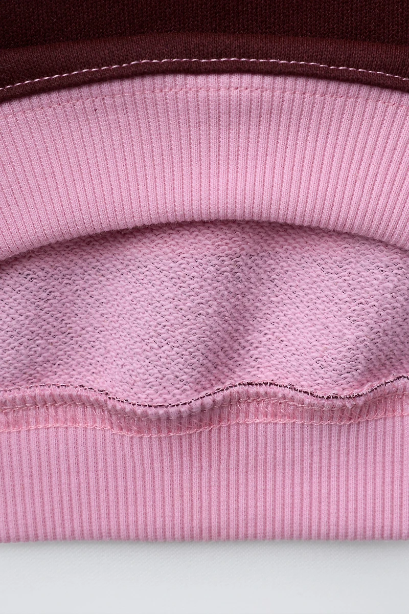 STRIPED SWEATSHIRT AND HELLO KITTY © SANRIO LEGGINGS SET