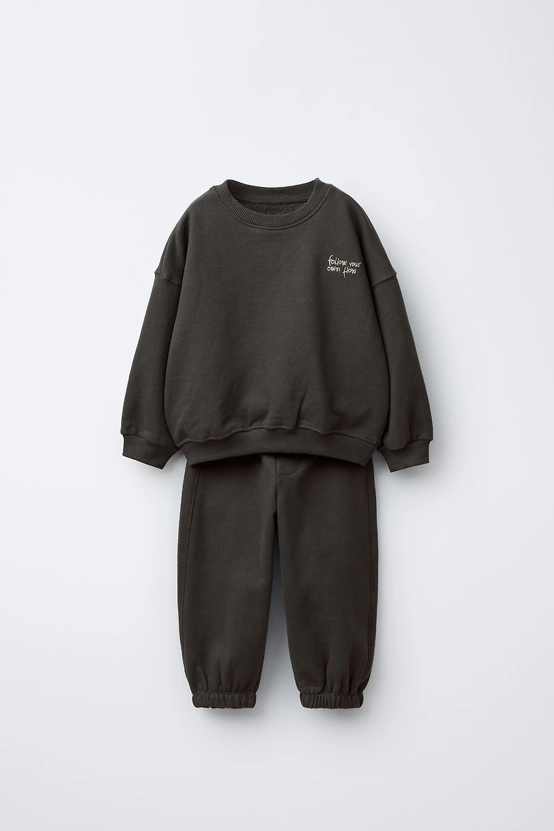 JOGGING SET SWEATSHIRT AND PANTS EMBROIDERED TEXT