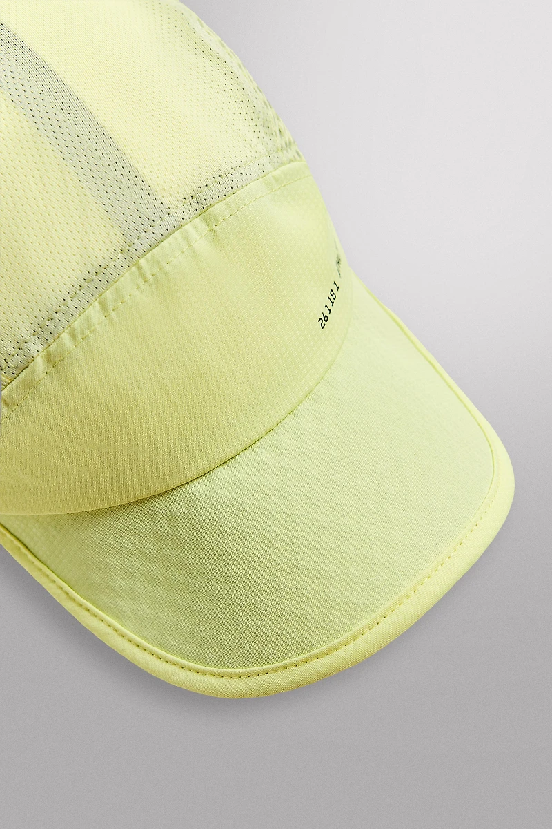 PERFORATED TECHNICAL CAP