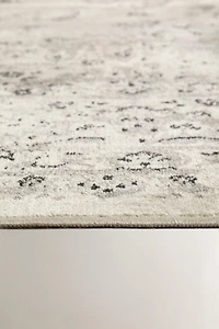 VINTAGE STYLE AREA RUG