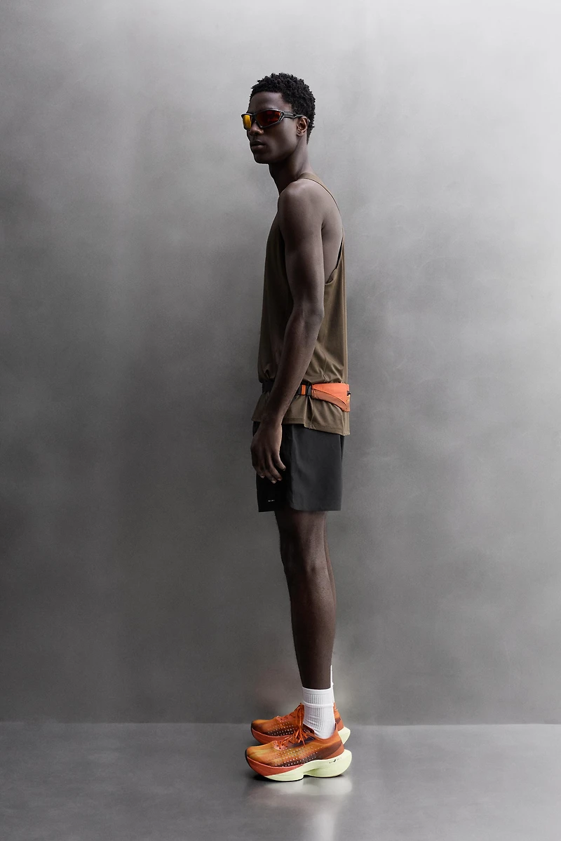 BASIC TRAINING SHORTS