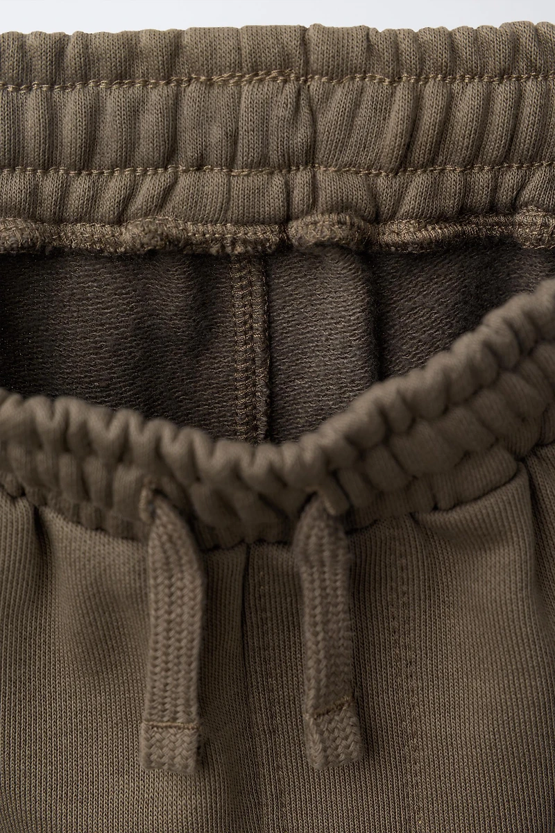 HOODIE AND JOGGER PANTS WITH LABELS SET
