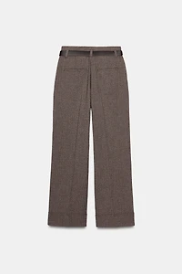 PANTALON À CHEVRONS AVEC CEINTURE