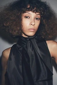 TOP SATINÉ SANS MANCHES ZW COLLECTION