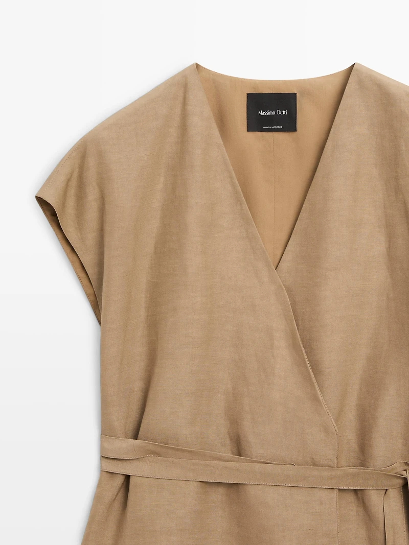 Long crossover waistcoat