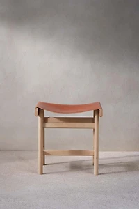 STOOL 01