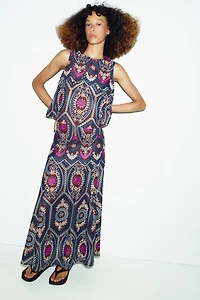 EMBROIDERED EYELET TOP