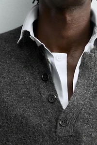 BUTTONED KNIT POLO SHIRT