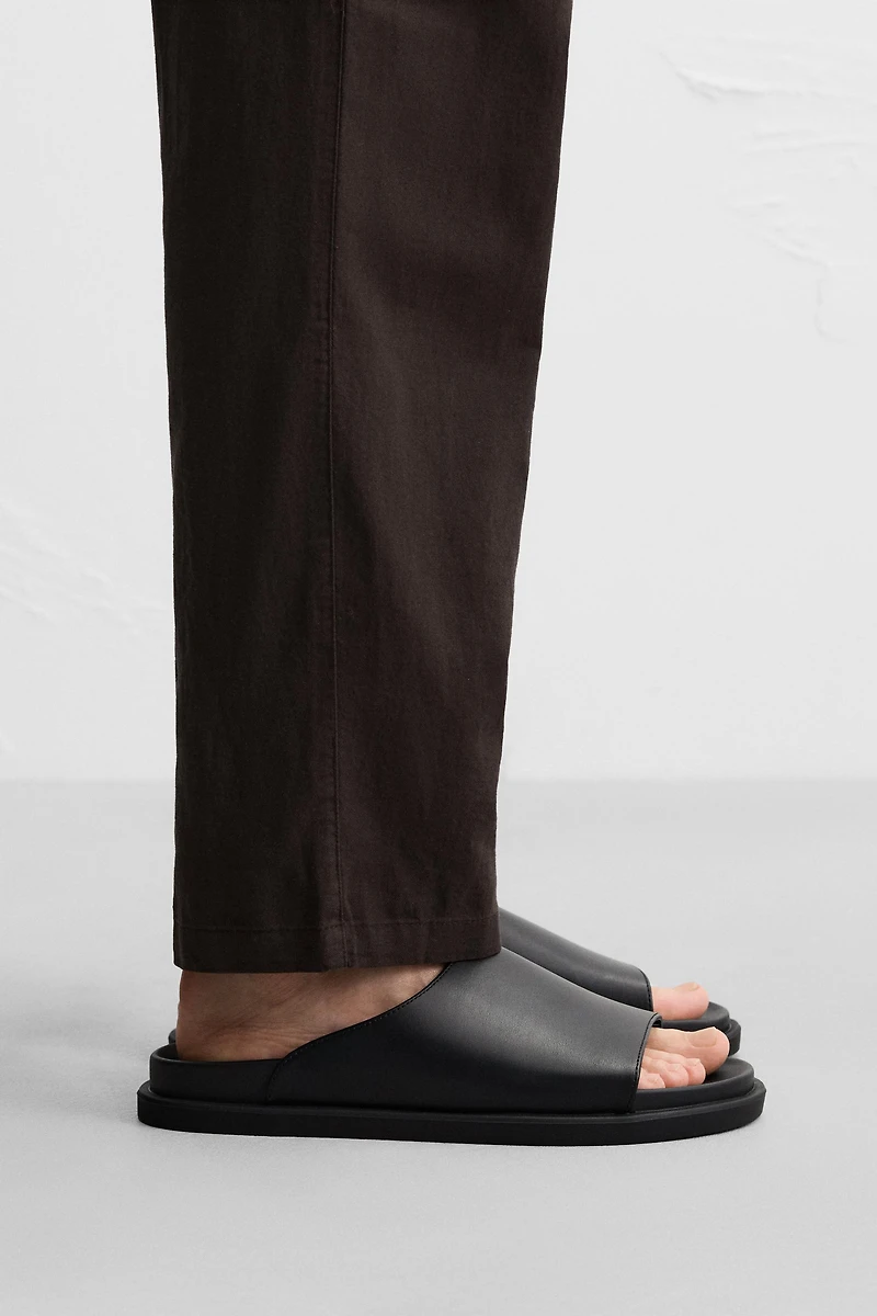 MONOCHROME SANDALS