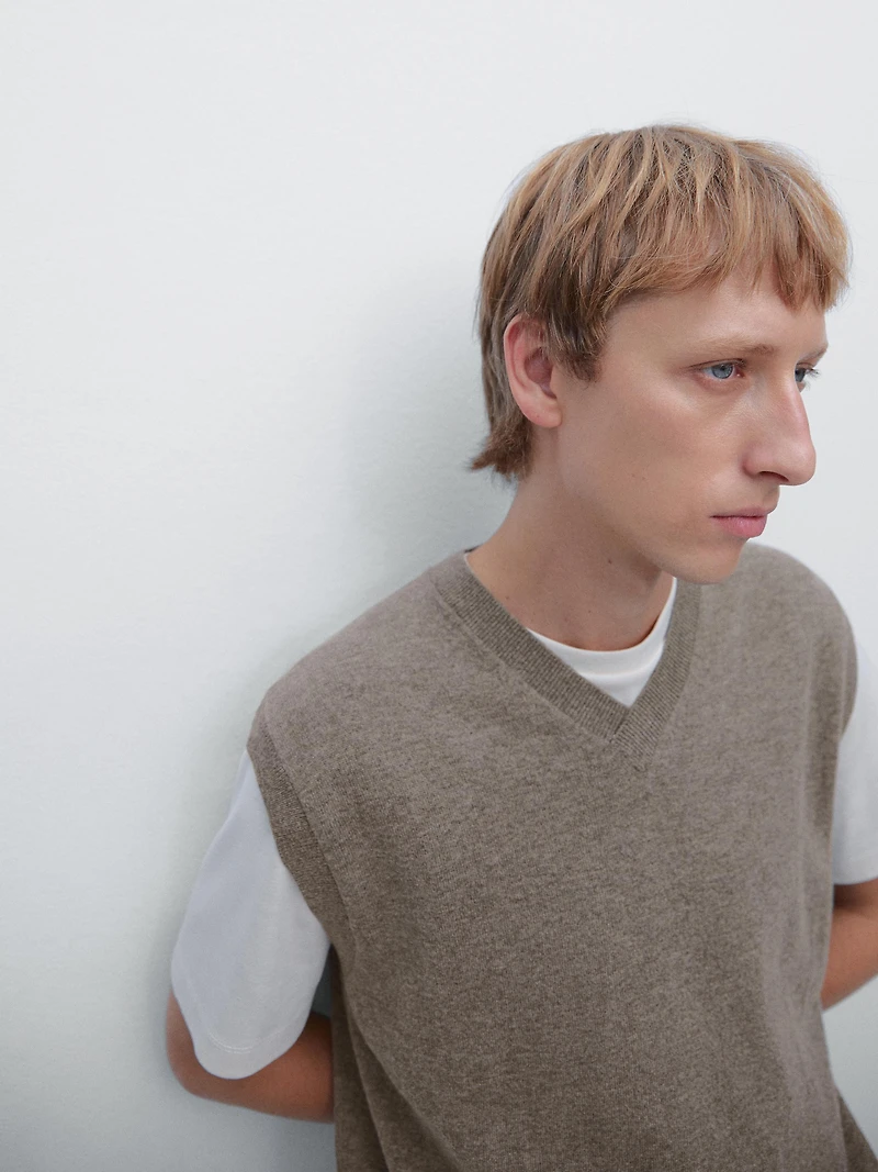 Veste sans manches à col en V laine mélangée