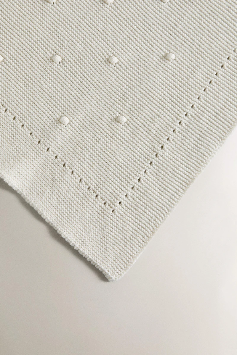 BABY KNIT BLANKET