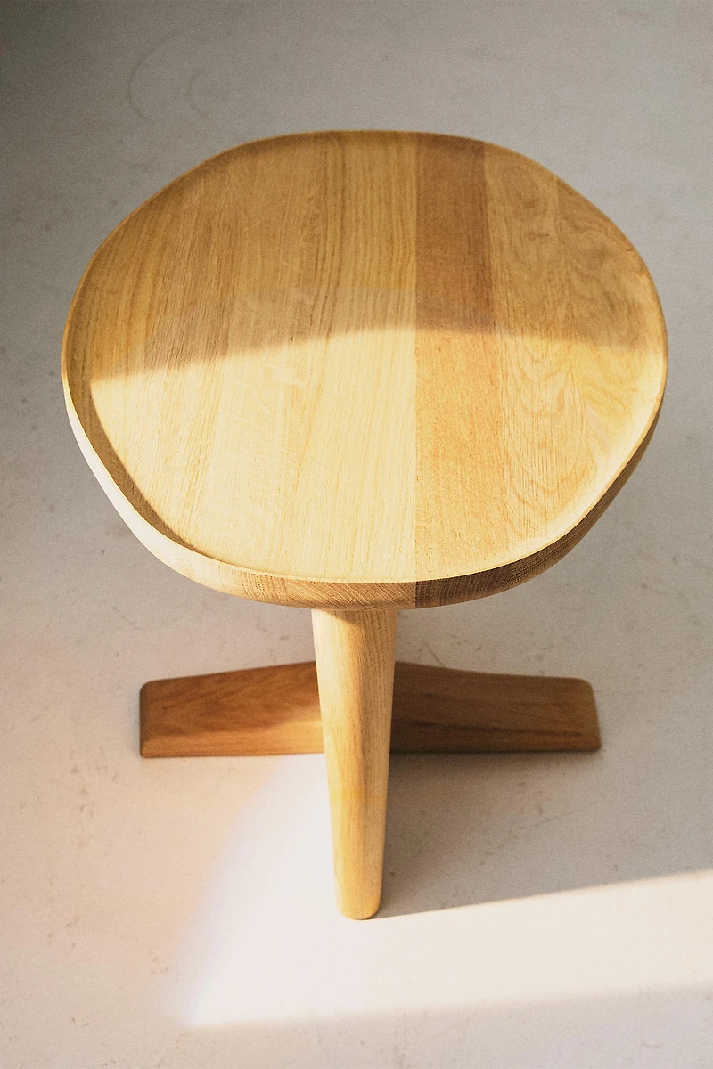 SIDETABLE 03