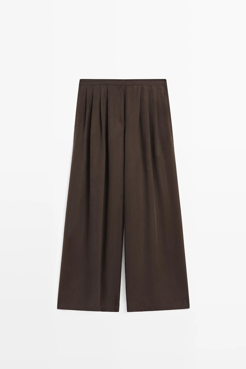 Total look flowing skort