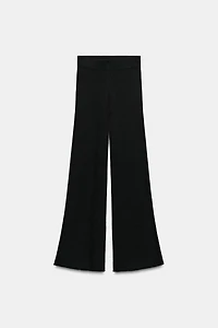 PANTALON LARGE EN MAILLE CÔTELÉE