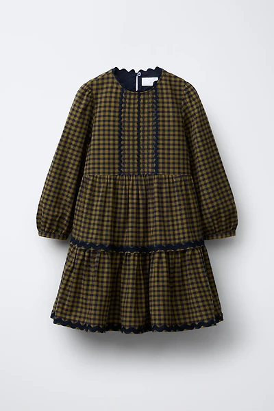 ROBE À CARREAUX ET ONDULINE