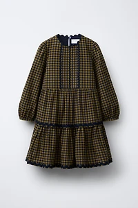 ROBE À CARREAUX ET ONDULINE